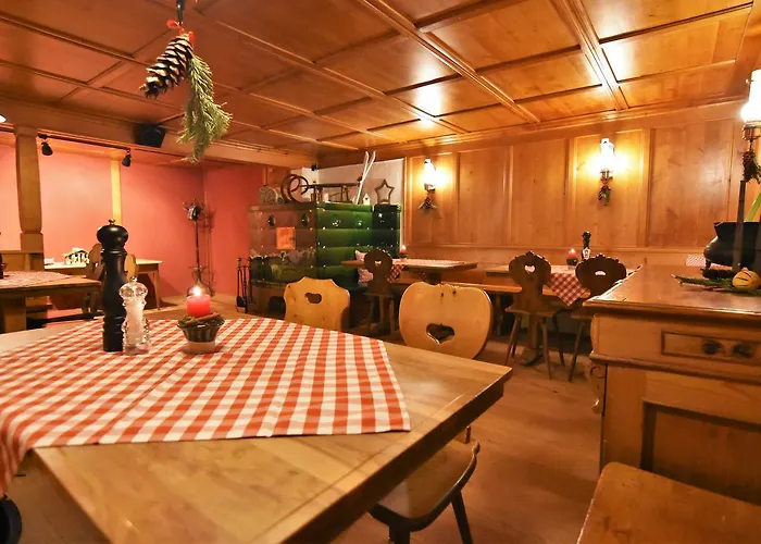 Alpina Frühstückspension 3*